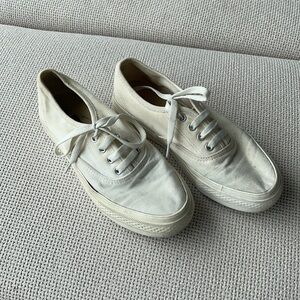 FOREVER 21 PLATFORM SNEAKERS SIZE 6